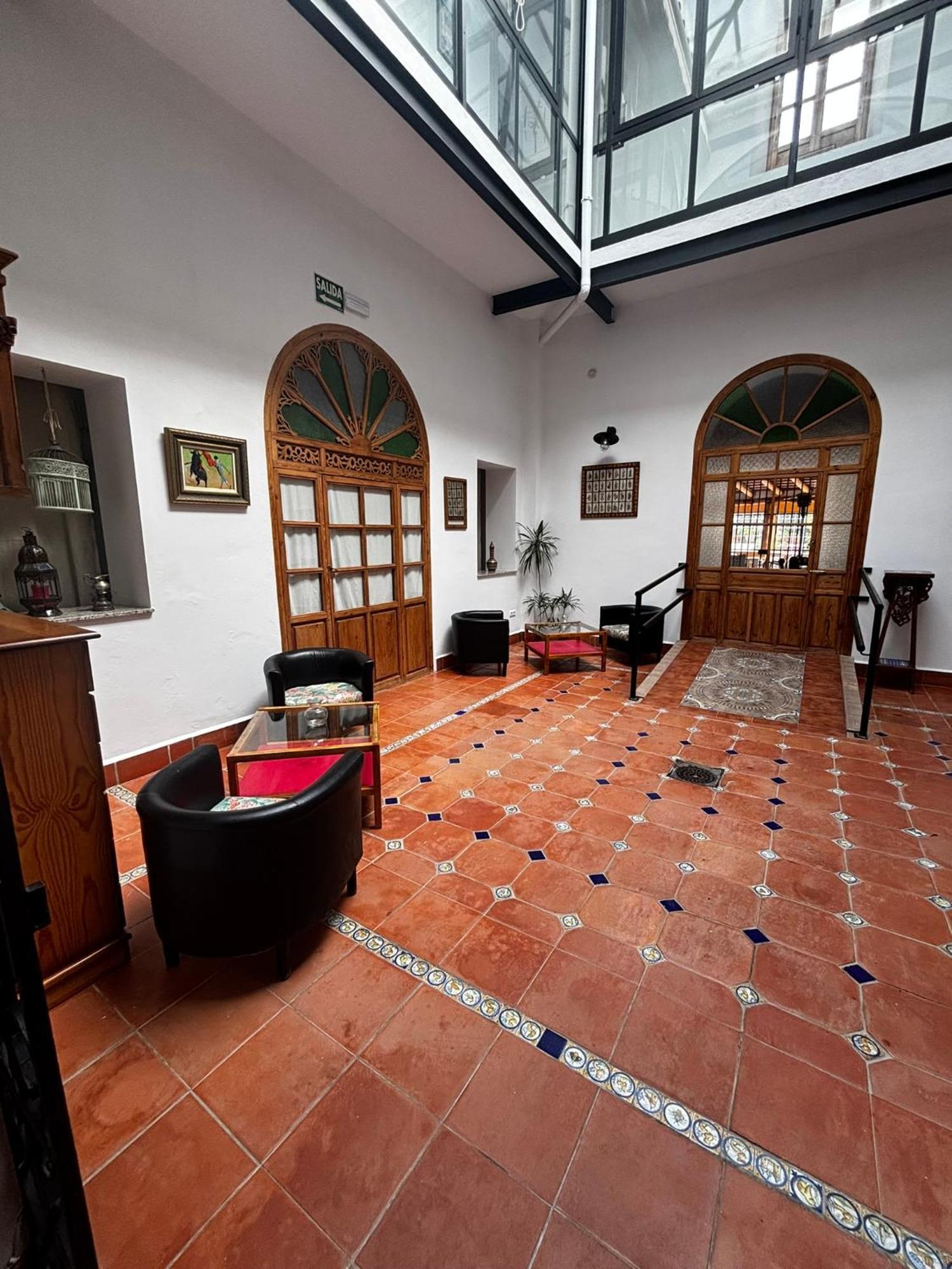 Hotel Entreolivos El Pedroso Bagian luar foto